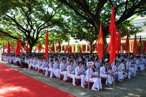 Quảng Ngãi: Bước vào năm học mới với khí thế mới Images375994_DSC_0424