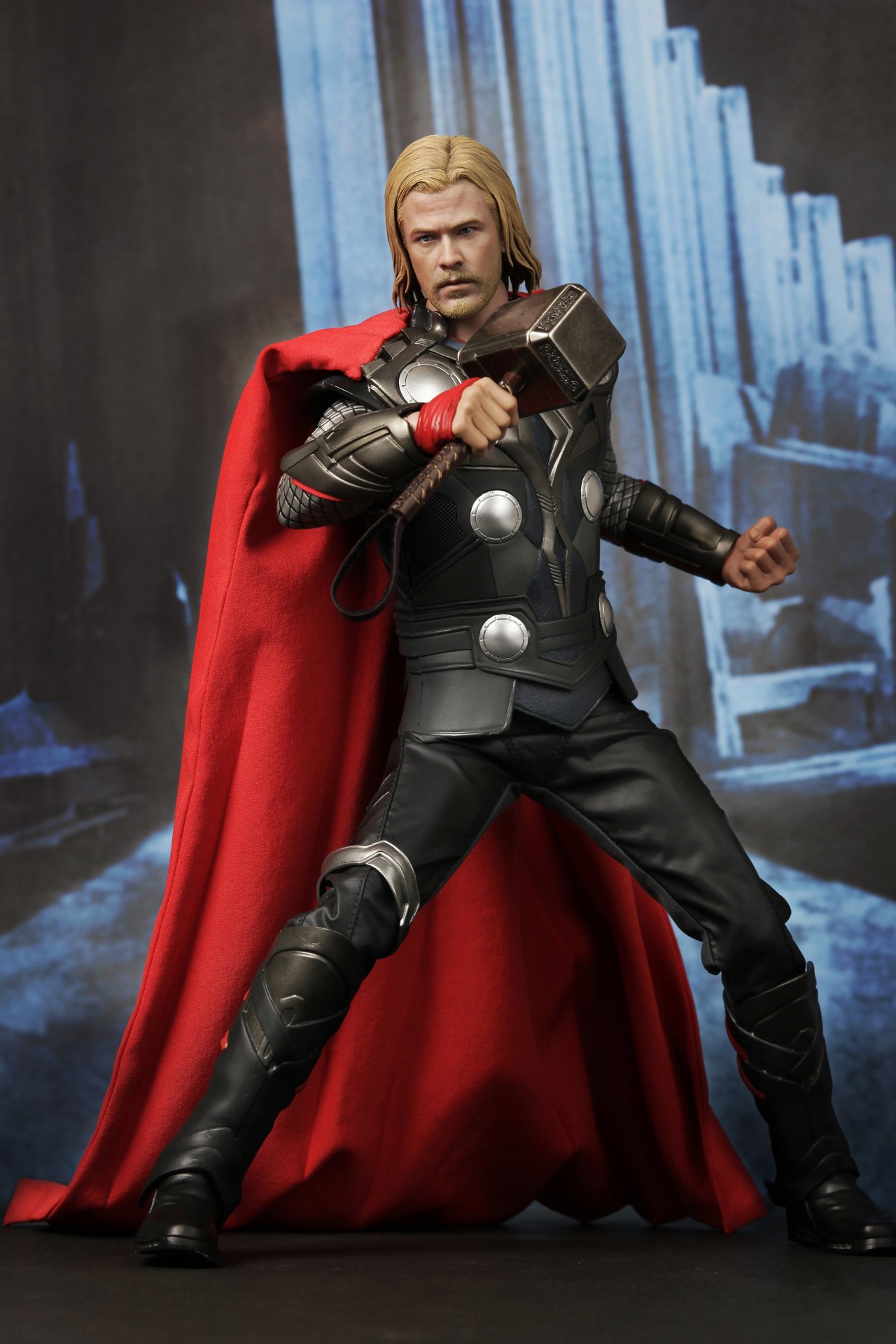 [Hot Toys] THOR 1/6 scale - LANÇADO!!!! - Página 3 121811jeu6zkn1he67ln0l