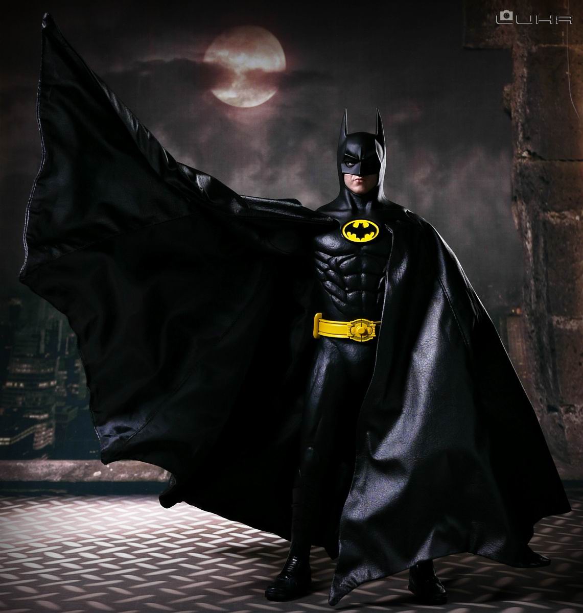 [Hot Toys] Batman (1989) - Michael Keaton - Página 20 1556213usmedrf11apgkmg