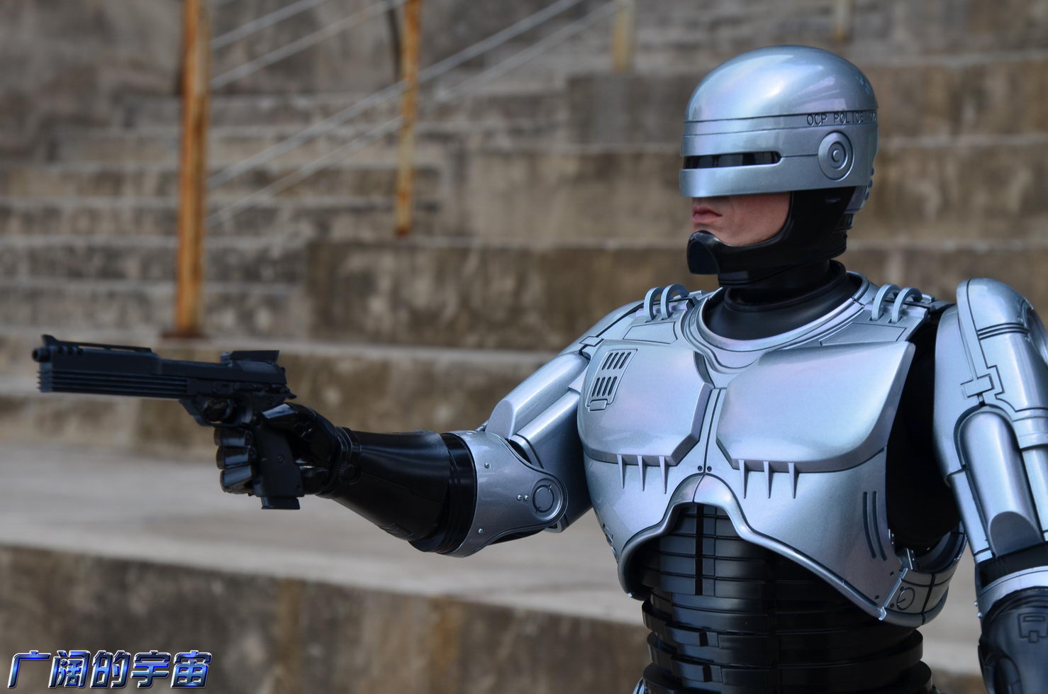 ROBOCOP 3 : ENTERBAY - 1/4 SCALE  011144b67b2q2gf4402wwn