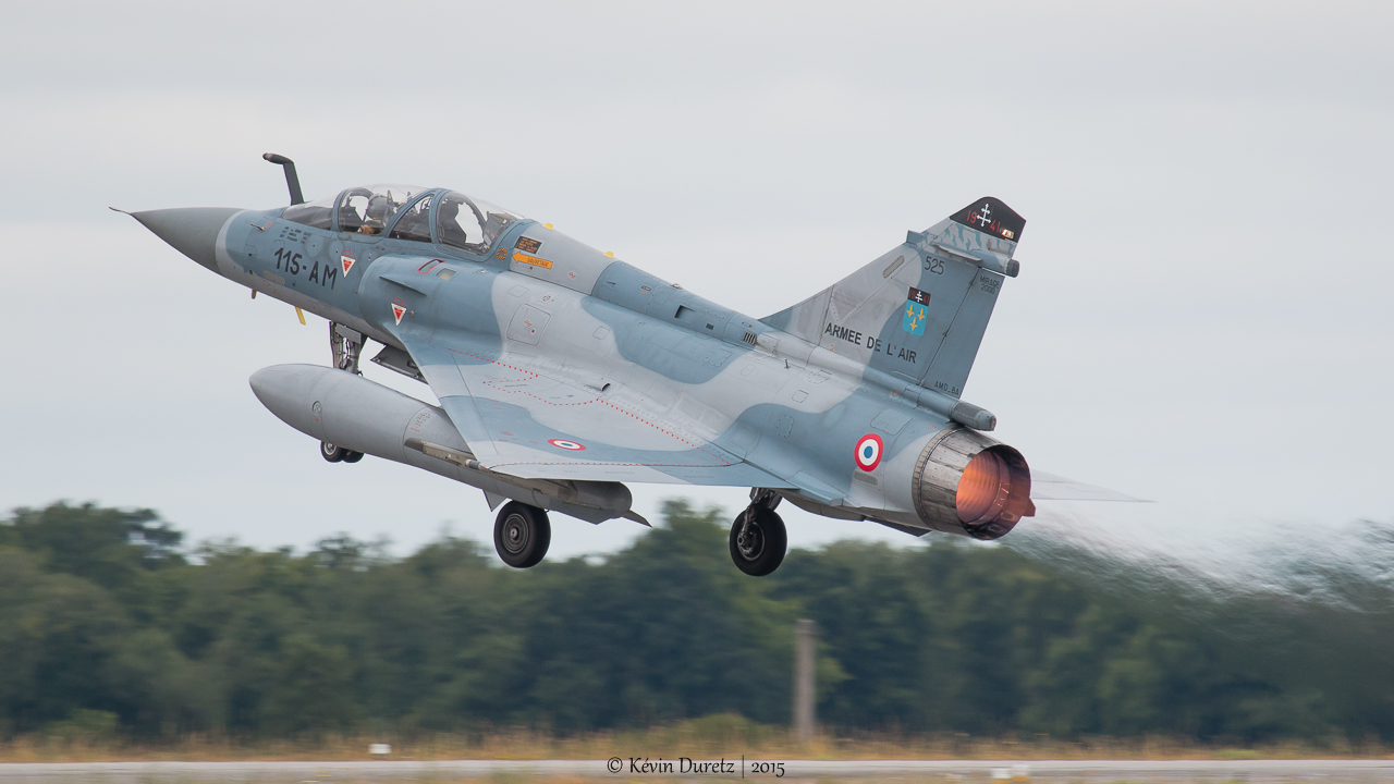 BA 105 Evreux-Fauville - Départs des avions participant au défilé du 14 juillet 2015 sur les Champs Elysées à Paris  12385