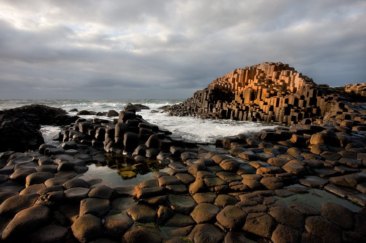 CELE MAI FRUMOASE LOCURI DE PE PAMANT  - Pagina 3 Giants_Causeway_Ireland1-728x485