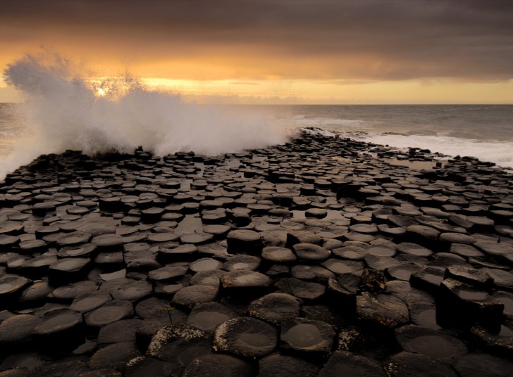 CELE MAI FRUMOASE LOCURI DE PE PAMANT  - Pagina 3 Giants_Causeway_Ireland21-728x536