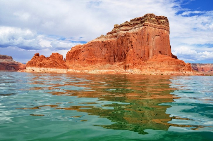 CELE MAI FRUMOASE LOCURI DE PE PAMANT  - Pagina 4 Lake_Powell_Utah_07-728x483