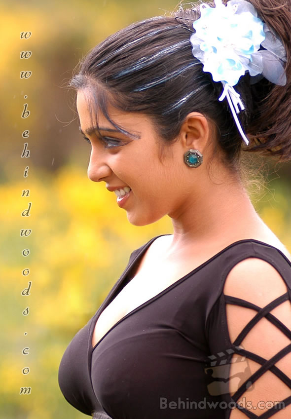 Charmi Pic's Charmi-07