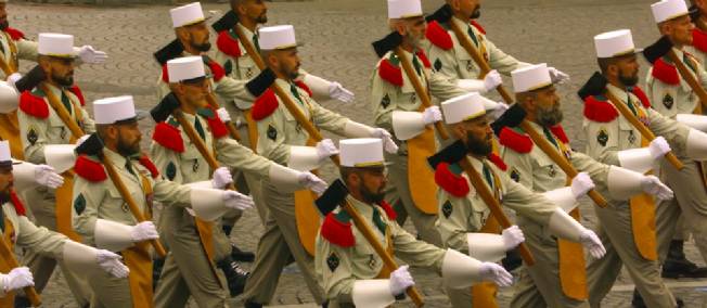 Quand la télévision belge vante les conquêtes coloniales de la Légion étrangère en Algérie Legion-etrangere-1384950-jpg_1281395