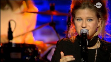 Selah Sue : Décibels (RTBF - 31/03/2012) Selah_sue-crazy_vibes-decibels-20110331-1-by_pouce_tn