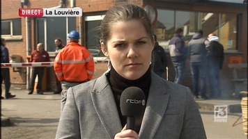 Jolies journalistes en vrac (RTBF - 2013) Sarah_heinderyckx-jt_rtbf-20130327-by_pouce_tn