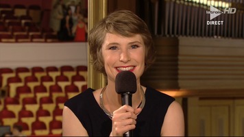 Caroline Veyt : Speakerine (RTBF - 21/05/2016) Caroline_veyt-concours_reine_elisabeth-20160528-1-by_pouce_tn