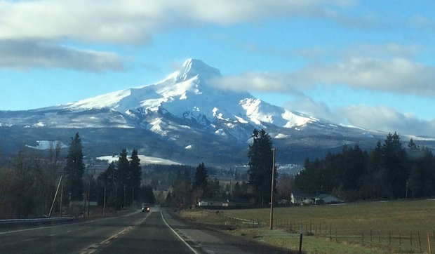 Mount Hood, Mount Rainier And Mount St. Helens Simultaneously Hit by Earthquake Swarms MountHoodSwarmMay16-2016-1