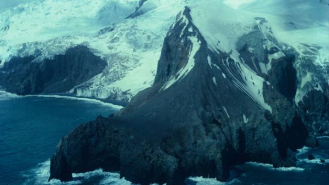 Antarctica’s Secret History – Extraterrestrial Colony Created Elite Bloodline Rulers  700_811226ff4fb5720df24dd604c56de95aBR