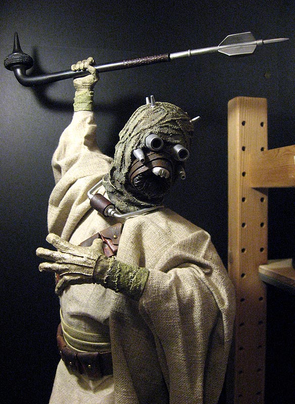 Tusken Raider Premium Format Figure - Page 3 Photo%20005