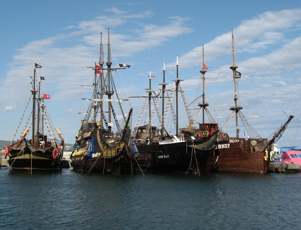 Pirate ships photos Ships_tunisia_1