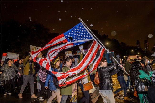 MANIFESTANTS PAYÉS CONTRE TRUMP ! Manipsoros4_650