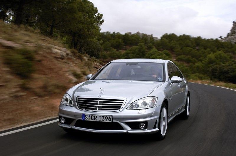 سجل دخولك بصورة سيارة على ذوقك Mercedes-benz_s-class_1