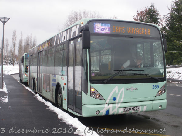 Prsentation des bus 265%20Van%20Hool%20New%20A330%20-%203%20d%C3%A9cembre%202010%20(Terminus%20H%C3%B4pital%20Trousseau%20-%20Chambray-l%C3%A8s-Tours)