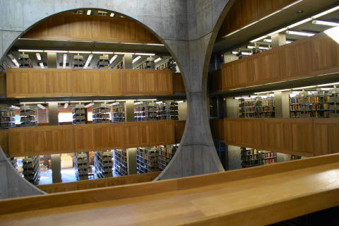 Biblioteca de Brown Biblioteca_exeter