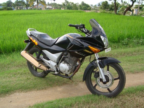 KARIZMA BIKE FOR SALE Hero-honda-karizma-3