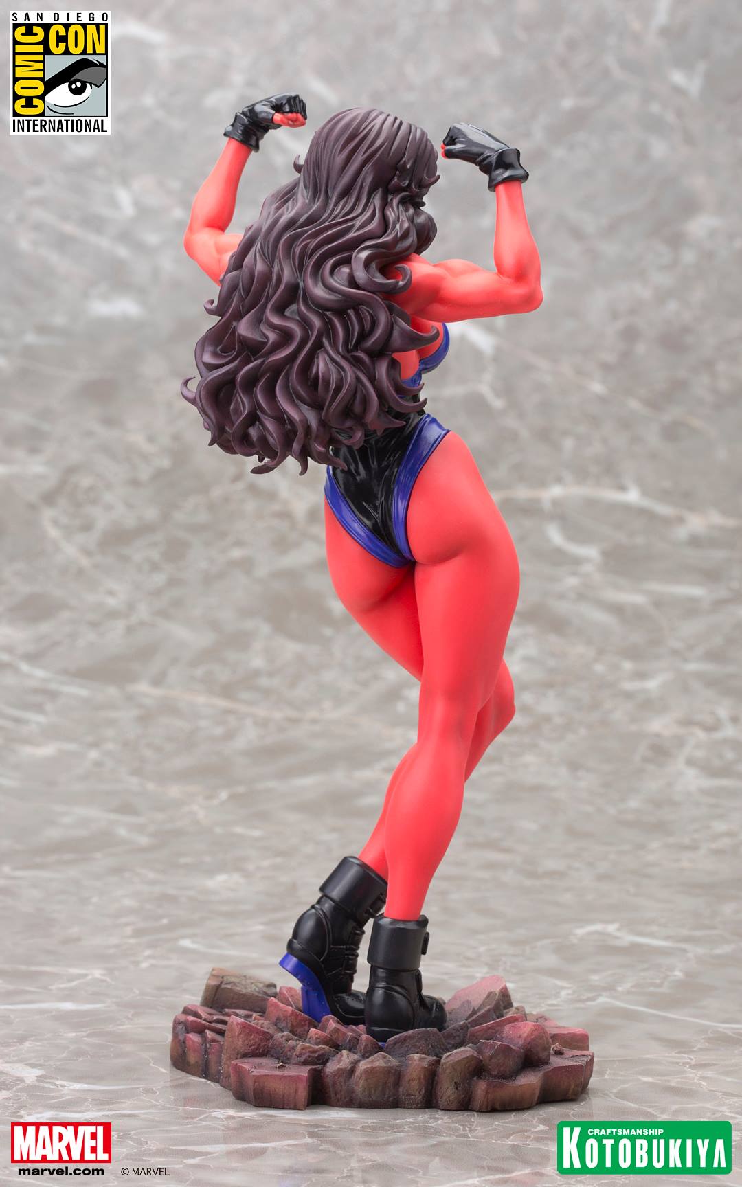 Action Figures: Marvel, DC, etc. - Página 4 Red-she-hulk-bishoujo-statue-2015-sdcc-exclusive-marvel-kotobukiya-6