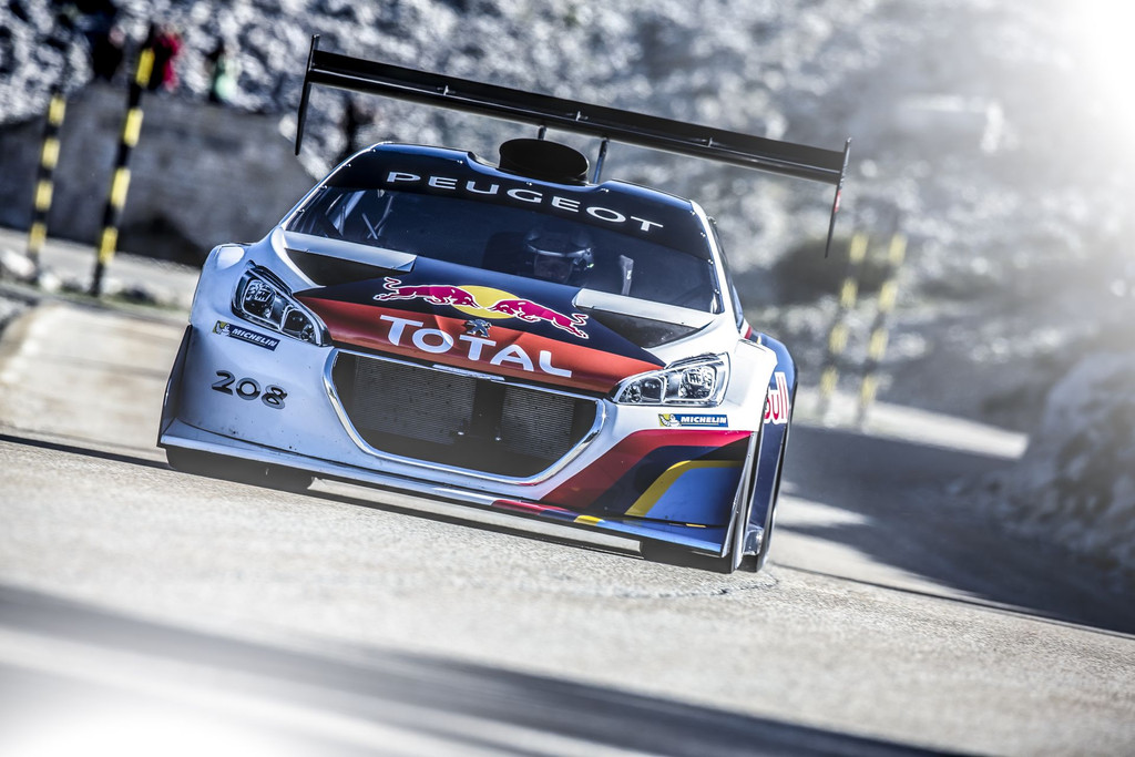 208 T16 - Pikes Peak Peugeot-208-t16-pikes-peak-essais-mont-ventoux-2013-14-10915024wtkjq