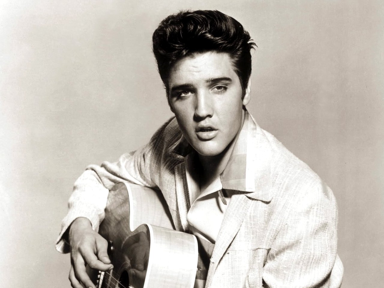 [Jeu] Association d'images - Page 5 Elvis-Presley-009