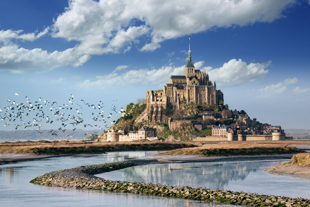 Pokémon : qu'est-ce que c'est ? - Page 2 Mont-saint-michel--1024x683