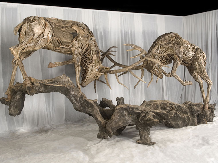 Eigentlich möchte ich ja auch einmal wieder etwas - Seite 5 A-sculpture-of-two-rutting-stags-by-James-Doran-Webb