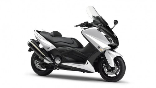 Vends Tmax 2011 ABS ! 2012-Yamaha-T-MAX-ABS-EU-Competition-White-Studio-001_gal_full-500x281