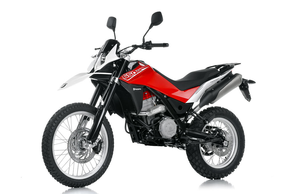 NUEVA Husqvarna TR 650 Terra  071112-2013-husqvarna-tr-650-terra-3