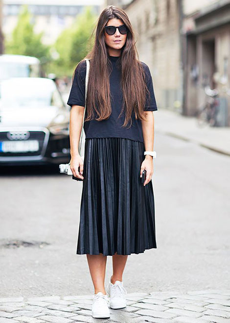 How To Match The Pleated Skirts Make You Like A Fairy T-Shirt-With-Pleated-Skirt