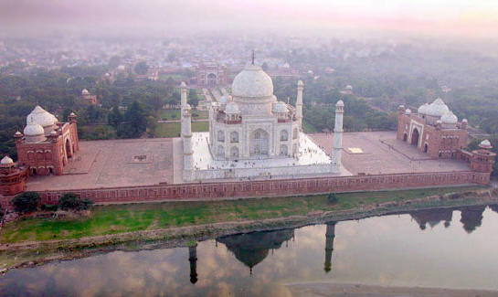 BLACK TAJ MAHAL: The Emperor’s Missing Tomb TajMahal_farview2