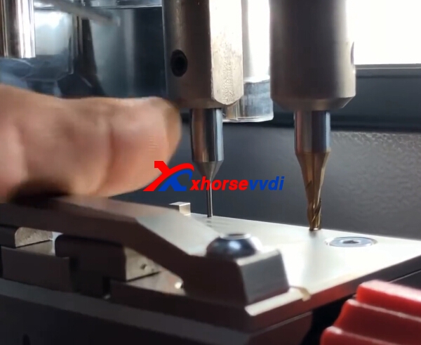 Xhorse Condor Dolphin XP-005 Key Cutting Machine Calibration Guide Condor-dolphin-xp-005-key-cutting-calibration-9