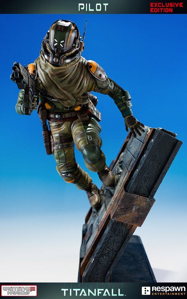 [Gaming Heads] Titanfall Militia Assault Pilot Statue Titanfall-Militia-Assault-Pilot-Statue-05