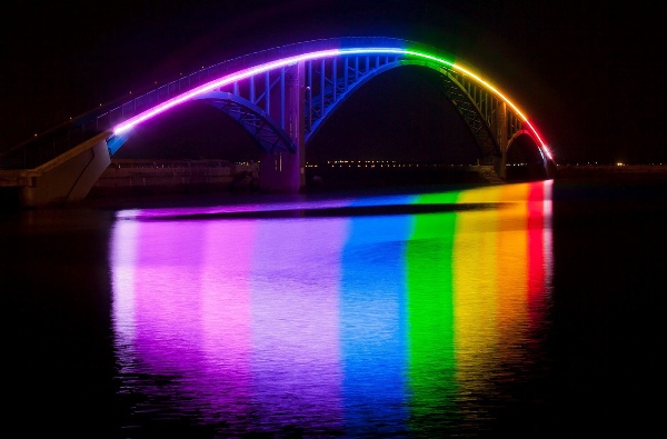 جسر قوس قزح في تايوان Rainbow-Bridge-Tokyo-Japan-2