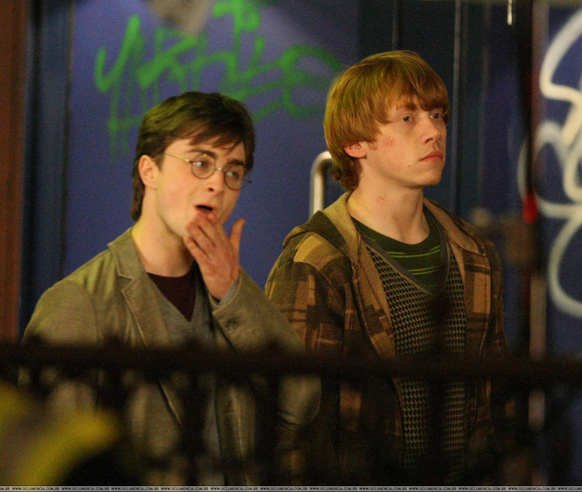 fotos del trio en la boda de Fleur y Bill---hp7 Filmming2-deathlyhallows-london_9