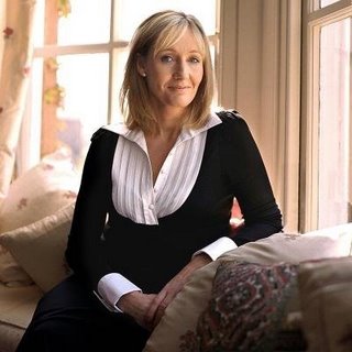 JKR, Honrada como una de las Mujeres con Mayor Influencia sobre la Sociedad Escocesa Harry-Potter-JK-Rowling