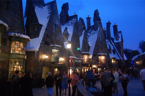 Actores de Harry Potter Asisten a la Apertura del Parque Temático WWoHP_opening_67