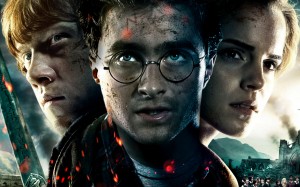 Dedicale una foto de Harry Potter al de arriba¡¡:3 Harry-Potter-BlogHogwarts-Trio-300x187
