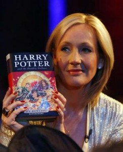  JK Rowling, entre los 5 Escritores Mejores Pagados según la Revista ‘Forbes’ Harry-Potter-BlogHogwarts-JKR-Forbes-243x300