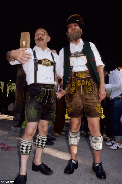 Lịch sử sắc đẹp các quốc gia (male edition). Lederhosen-men