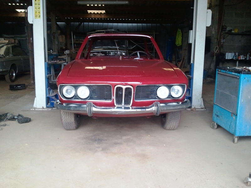 Bmw E9 restauration  1359910987_20130203_152237