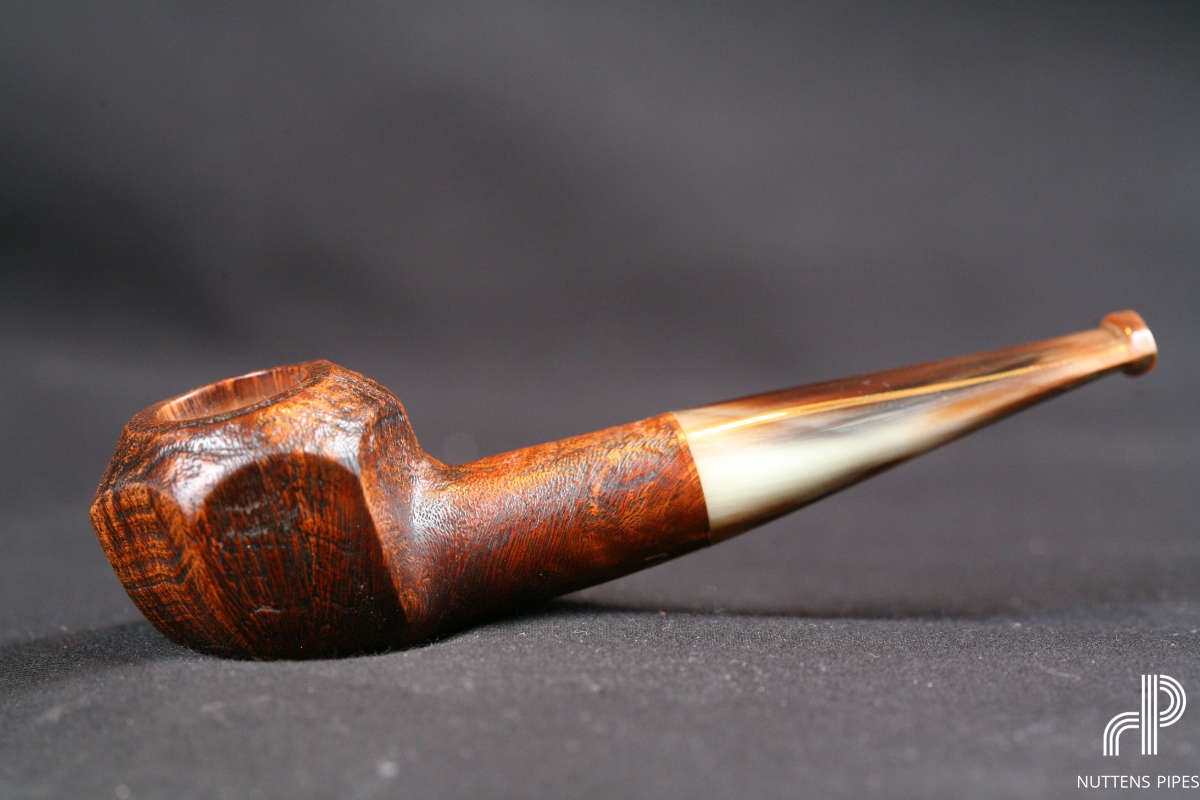 Watson serie Heritage - Page 21 3299_1672_new-pipe-hand-finished-nuttens-panelled-saddle