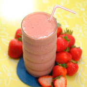 جميع العصائر وبالصور Strawberry_juice0