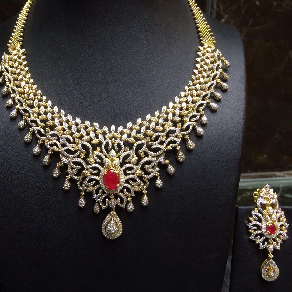 اطقم زمرد فاخره Latest-diamond-necklace-collection-ruby