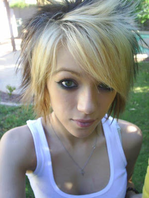 eMo ( blont ) Cute-blonde-emo-hairstyles-48