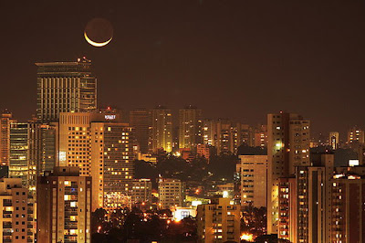 خلفيات جميلة طبيعية 2011 اروع صور خلفيات الطبيعة جديدة Moon_photo_4