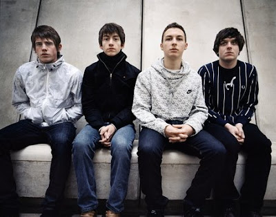 Arctic Monkeys - História Am_biografia