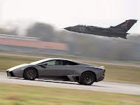 Lamborghini Reventon Lamborghini-Reventon_2008_800x600_wallpaper_08