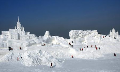 مهرجان الثلج في الصين Snow_sculptures_harbin_007