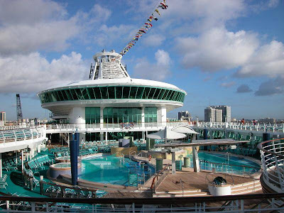 سفينة Explorer Of The Seas لازم تشوفوها Explorer_of_sea_12